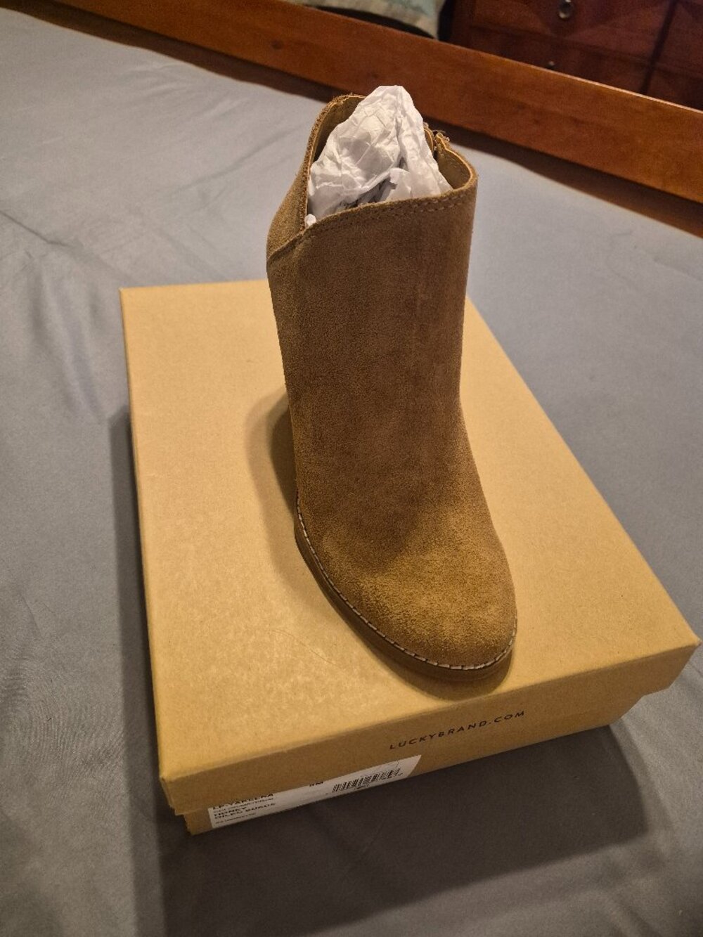 Short boots